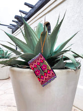 Load image into Gallery viewer, FESTIVAL CLUTCH WRISTLET