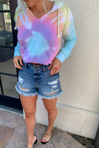 PERFECT HIGHWAISTED DENIM DISTRESSED SHORTS
