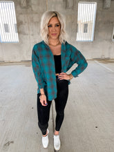 Load image into Gallery viewer, JADED PLAID BUTTON DOWN FLANNEL